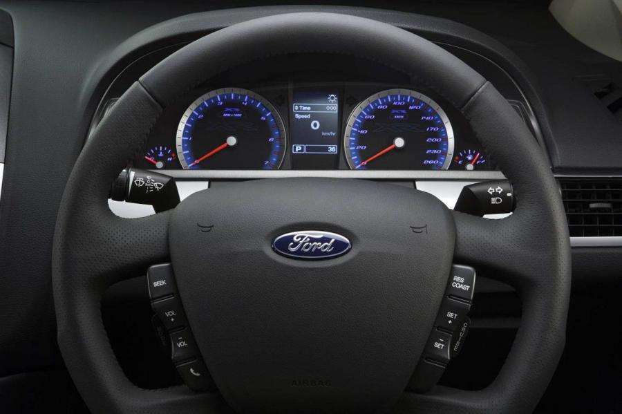  Ford Falcon XR8 2008 года  (фото 14 из 63)